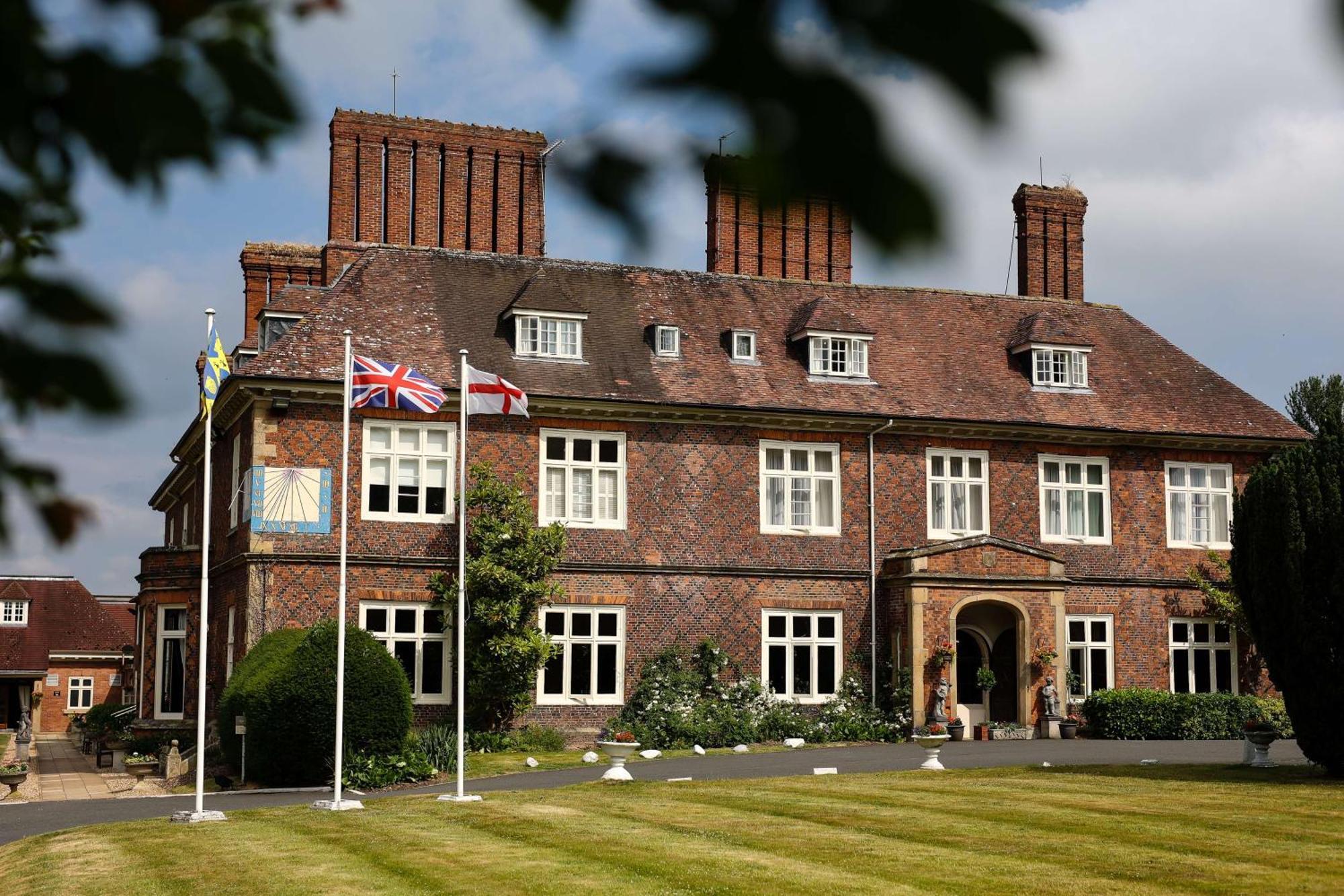 Hotel Albrighton Hall And Spa, A Member Of Radisson Individuals Shrewsbury